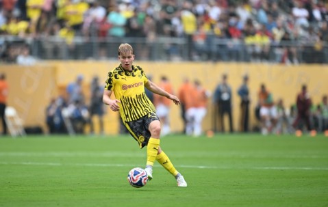 指数-图片报:目前年薪仅300万欧,多特计划涨薪续约后卫斯文松